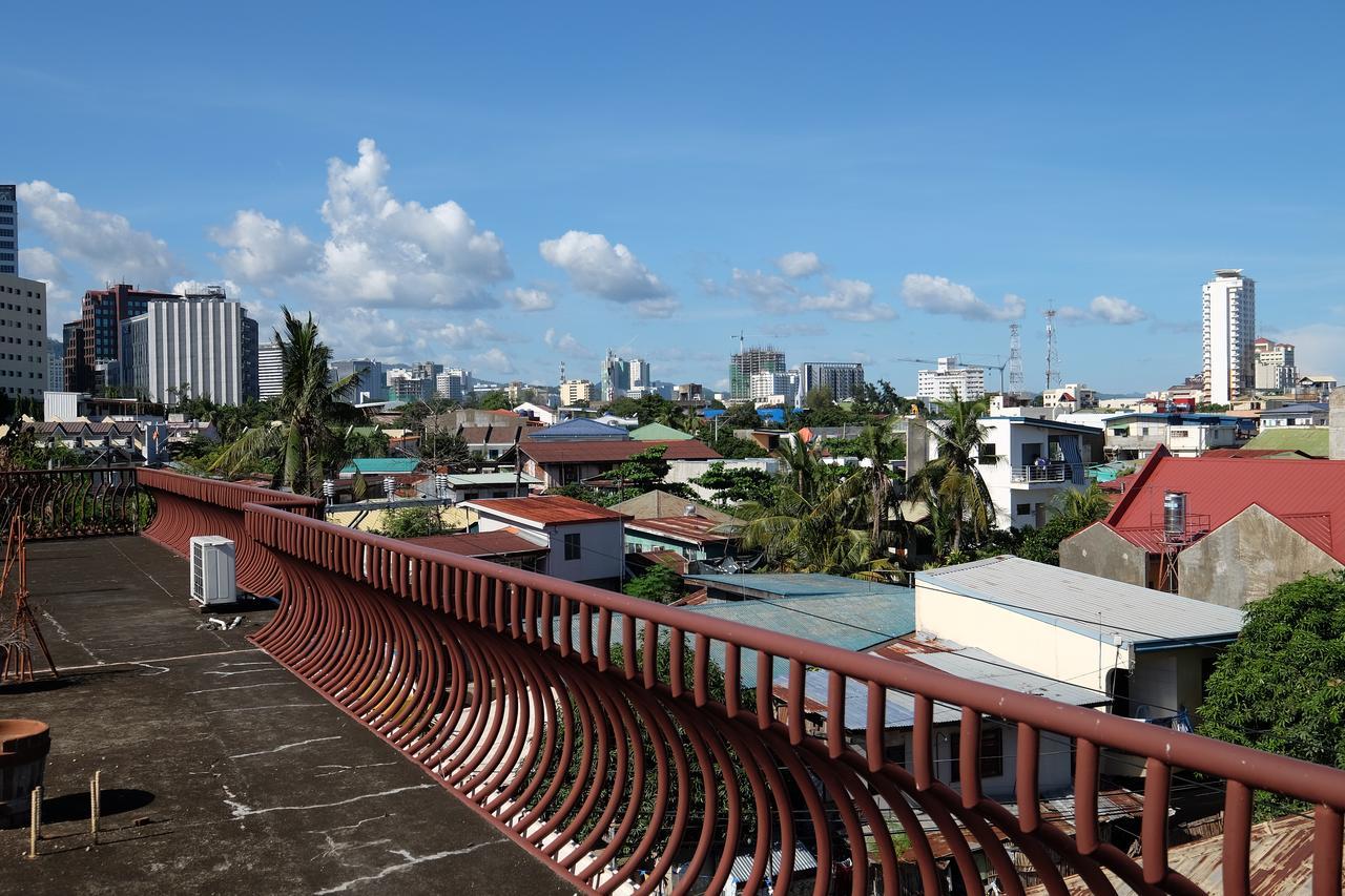 Kiwi Hotel Cebu Stadt Exterior foto